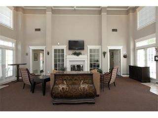 7901 Riverside Pkwy, Tulsa OK  74136-8653 exterior