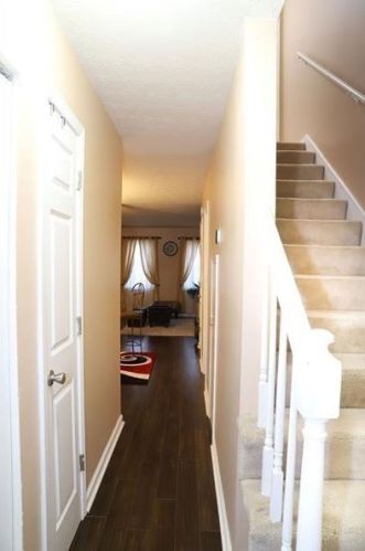123 Saine Dr, Marietta, GA 30008-3859
