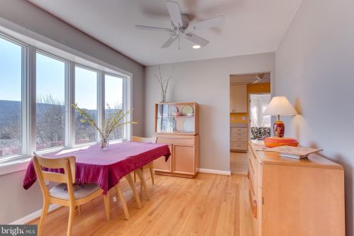 217 Elm St, Harpers Ferry WV 25425-6006 exterior