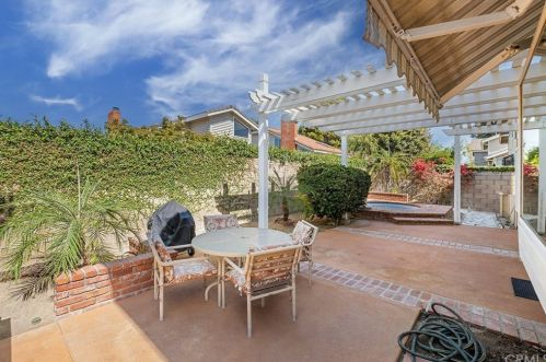 3 Descanso, Irvine CA  92620-1843 exterior