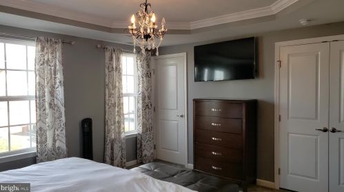 80 Sundance Dr, Trenton NJ 08619-3968 exterior