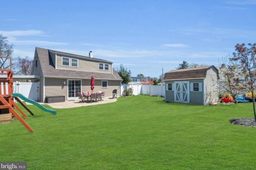 33 Cumberland Ave, Trenton NJ 08618-5413 exterior