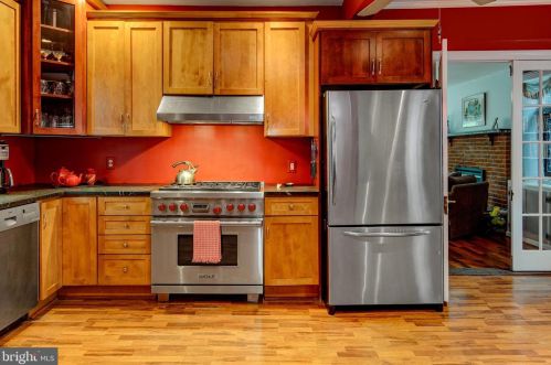 41 Friends Ave, Haddonfield NJ 08033-1500 exterior