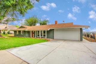 6447 Avenue De Palma, Riverside, CA 92509-5617