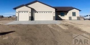 1317 Vermillion Ct, Pueblo, CO 81007-1345