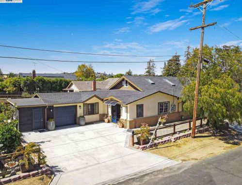 19082 Carlton Ave, Hayward, CA 94546-2912