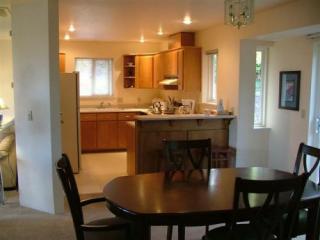 347 Guthrie St, Ashland OR  97520-3021 exterior