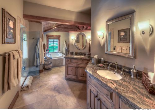 10221 Dick Barter, Truckee CA  96161-5172 exterior