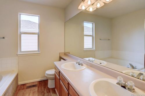 10540 Holyoke Dr, Parker CO 80134-9134 exterior