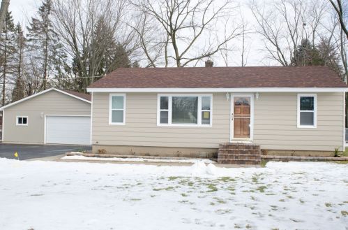 38433 Holdridge Ave, Waukegan, IL 60087-1741
