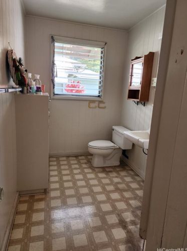 2526 Gardenia St, Honolulu HI  96816-3502 exterior