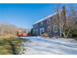 91 Carriage Dr, Hebron, CT 06248-1404