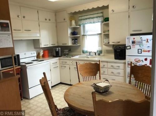 427 Oswald Ave, Belgrade, MN 56312-4543
