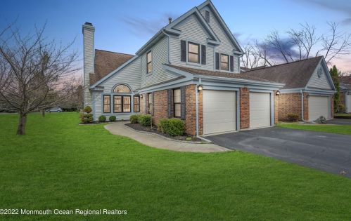 130 Old Orchard Ln, Tinton Falls, NJ 07712-2575