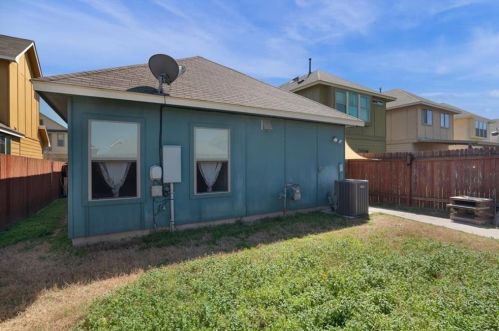 4514 Credo Ln, Austin TX  78725-2929 exterior