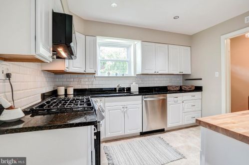 2221 Kimball Pl, Silver Spring MD 20910-1161 exterior