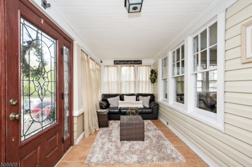 964 Maurice Ave, Rahway, NJ 07065-2103