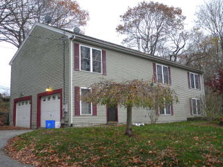 151 Lawrence Ct, Tiverton, RI 02878-3932
