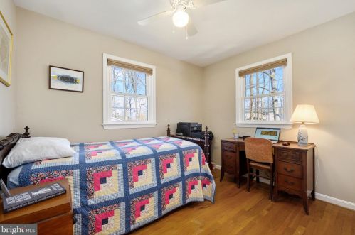 6705 Little Ann Ct, Springfield VA  22152-2629 exterior