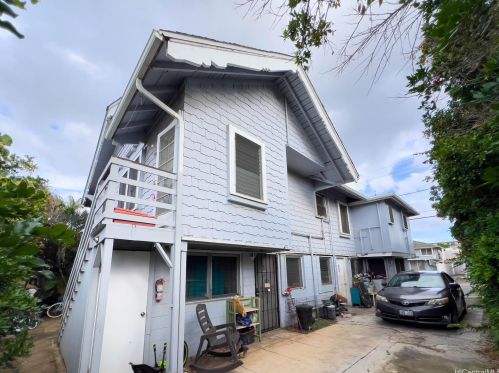 808 Makaleka Ave, Honolulu HI  96816-6033 exterior