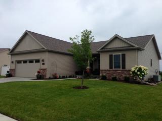 57 Fedor Cir, Bloomington, IL 61705-5108