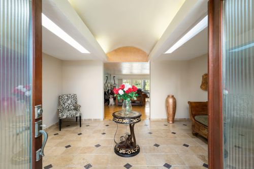 483 Santiago Way, Palm Springs, CA 92264-9435