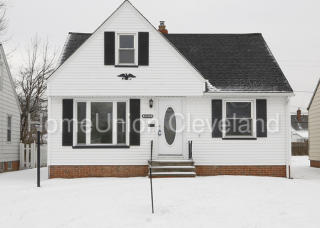 12821 Littleton Rd, Cleveland OH  44125-5143 exterior