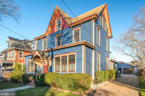 73 Center St, Tavistock, NJ 08033-1801
