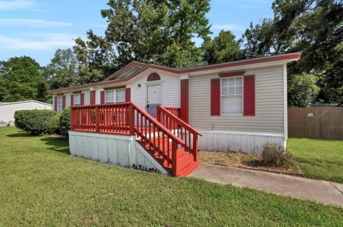 16438 Emerson Cir, Conroe TX  77306-5947 exterior