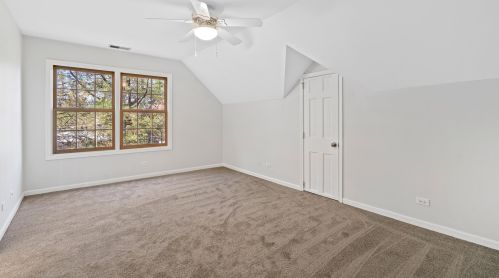 1112 Meadowbrook Ln, Bannockburn IL  60015-3434 exterior