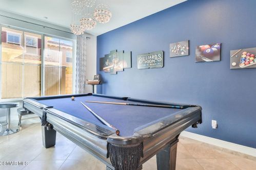 3961 Eagle Flight Dr, Simi Valley CA  93065-0222 exterior