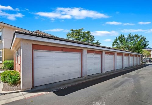 31239 Taylor Ln, Temecula, CA 92592-2812
