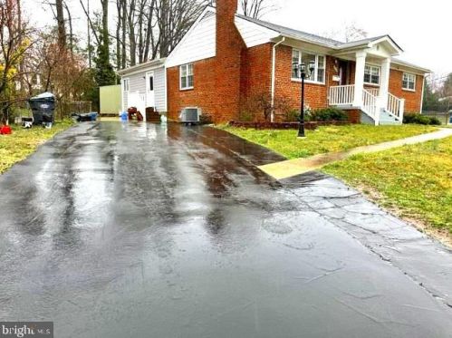 3219 Korte Ct, Falls Church, VA 22042-3760