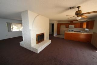 713 Bozanich Cir, Vista CA  92084-6217 exterior