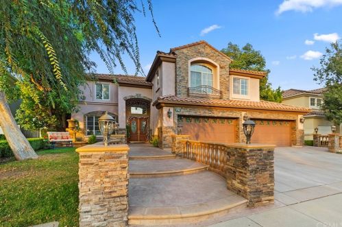 5746 Ridgeview Dr, La Verne, CA 91750-1726