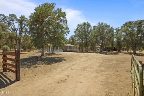 40069 Matthew Rd, Caliente, CA 93518-0021