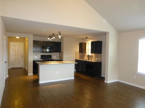 11929 Jamie Dr, Webberville, TX 78653-5094
