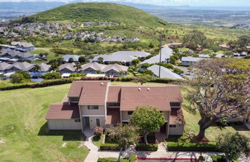 92-1045 Makakilo Dr, Kapolei, HI 96707-1570