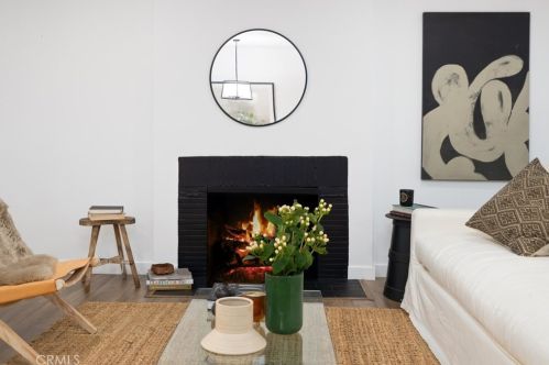 11609 Atkinson Ave, Hawthorne CA  90250-1827 exterior