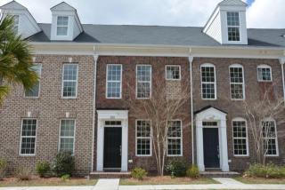 828 Rue Dr, Charleston, SC 29414-7929