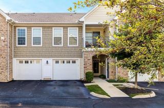 5082 Calais Dr, Columbus, OH 43221-5685