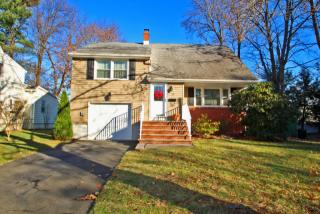 28 Hazelwood Ave, Metuchen, NJ 08840-2111