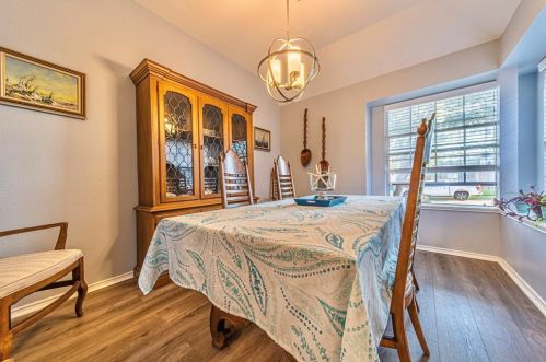 1305 Deville Cir, Garland TX 75043-1851 exterior