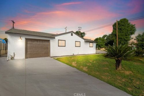 4196 Madrona Rd, Riverside CA  92504-2919 exterior