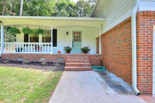 2585 King George Ct, Conyers, GA 30012-2668