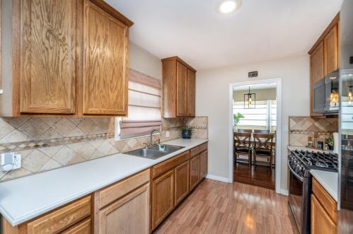 5318 Rochester St, Riverside CA  92504-2136 exterior