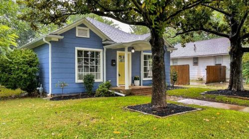 5117 Calmont Ave, Fort Worth, TX 76107-5211
