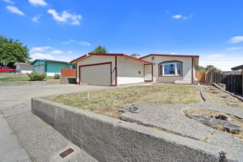 119 El Cerrito Way, Vacaville, CA 95688-3030