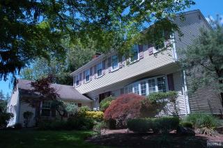 257 Clinton Ave, Tenafly, NJ 07670-1918