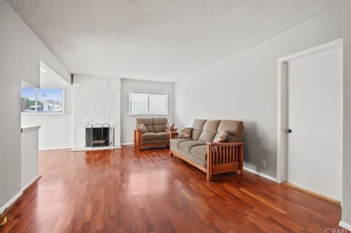 3112 Olinda Ln, Anaheim CA  92804-1721 exterior